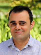 Headshot of Omid Ahmadi-Gorgi