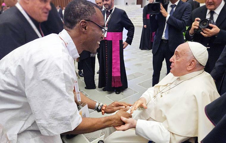 Fr. Orobator greets His Holiness Pope Francis in Rome in 2023.