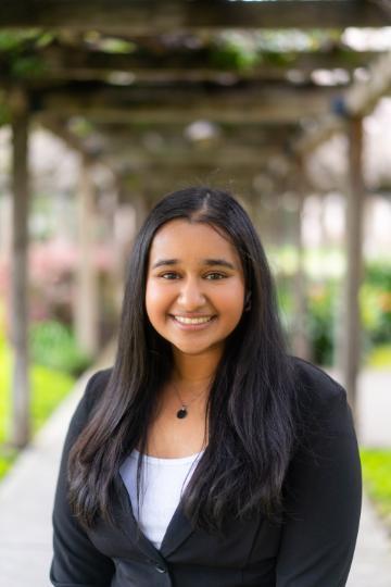 Sanya Gupta headshot